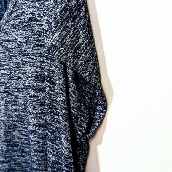 Time and Tru Women's Short Sleeve Textured Top - Picture 4 of 6